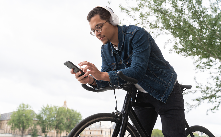 JBL Tune 530BT Customize your sound with the JBL Headphones App - Image