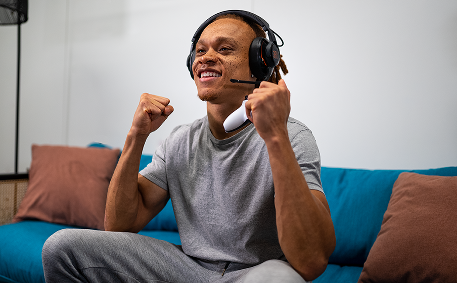 JBL Quantum 910 Wireless Get the professional edge with head-tracking enhanced JBL QuantumSPHERE 360™ on your PC - Image