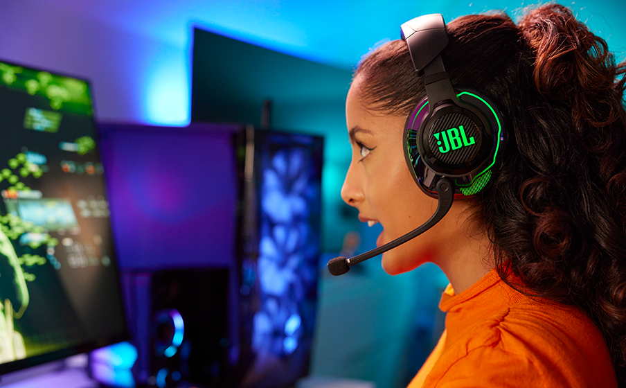 JBL Quantum 910X Wireless for XBOX Be at the center of the game with Hi-Res certified JBL QuantumSOUND Signature - Image