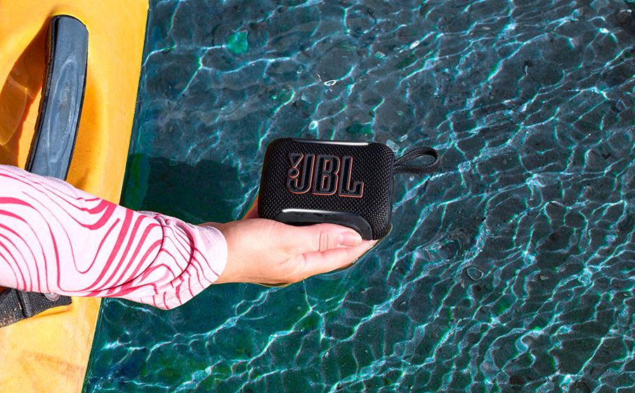 LS JBL Go 5 Lifestyle 03 - JBL Go 5