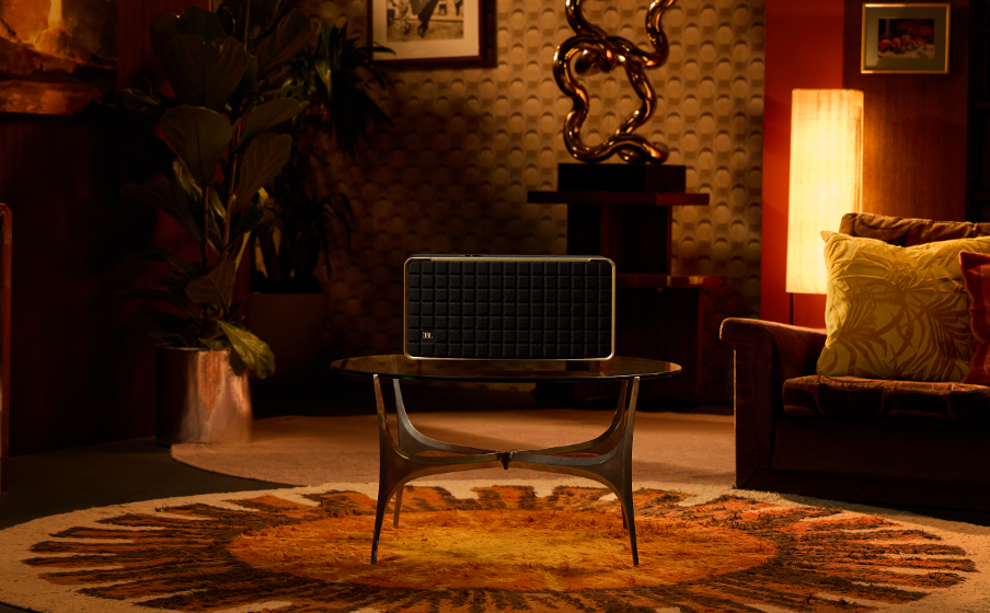 خدمة بث الموسيقى عبر Wi-Fi المدمج في JBL Authentics 500 - صورة