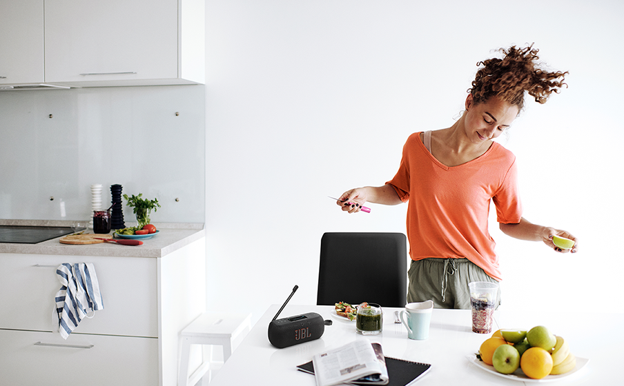 JBL Tuner 3 Up to 15 hours of playtime - Image