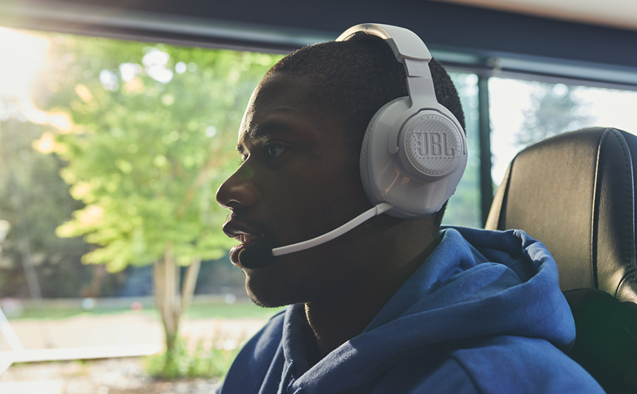 JBL Quantum 360 Wireless Live the game with JBL QuantumSURROUND Sound Signature - Image