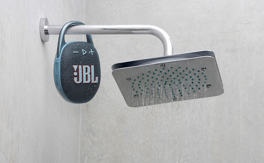 JBL Clip 5 Redesigned carabiner - Image