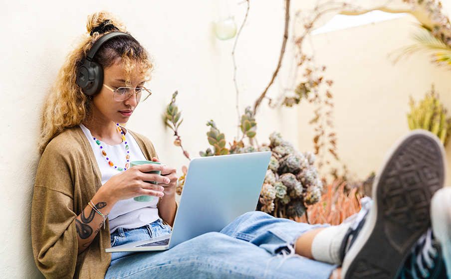 JBL Tune 780NC Adaptive Noise Cancelling with Smart Ambient - Image