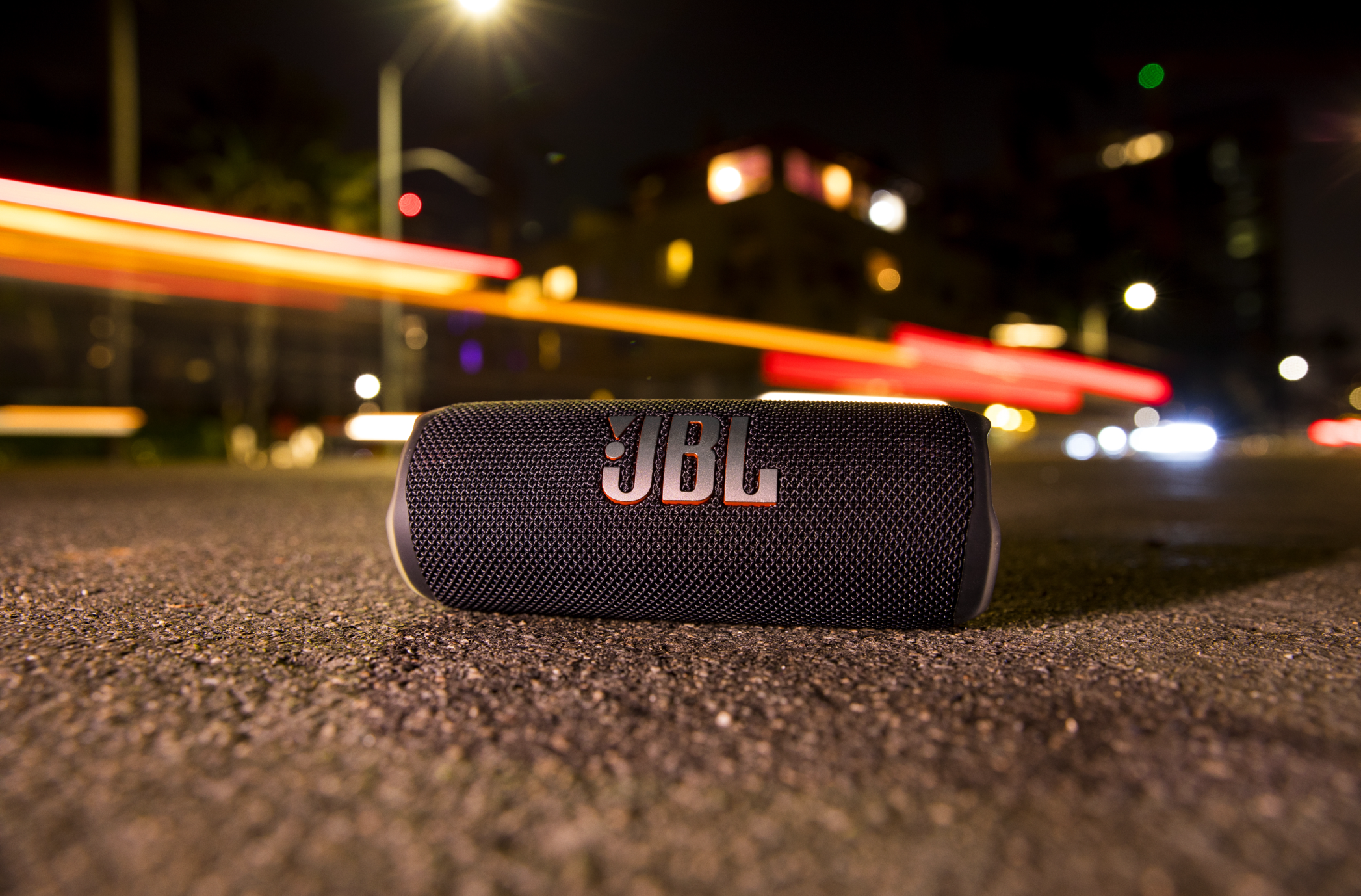 JBL Flip 6 Bluetooth Speaker